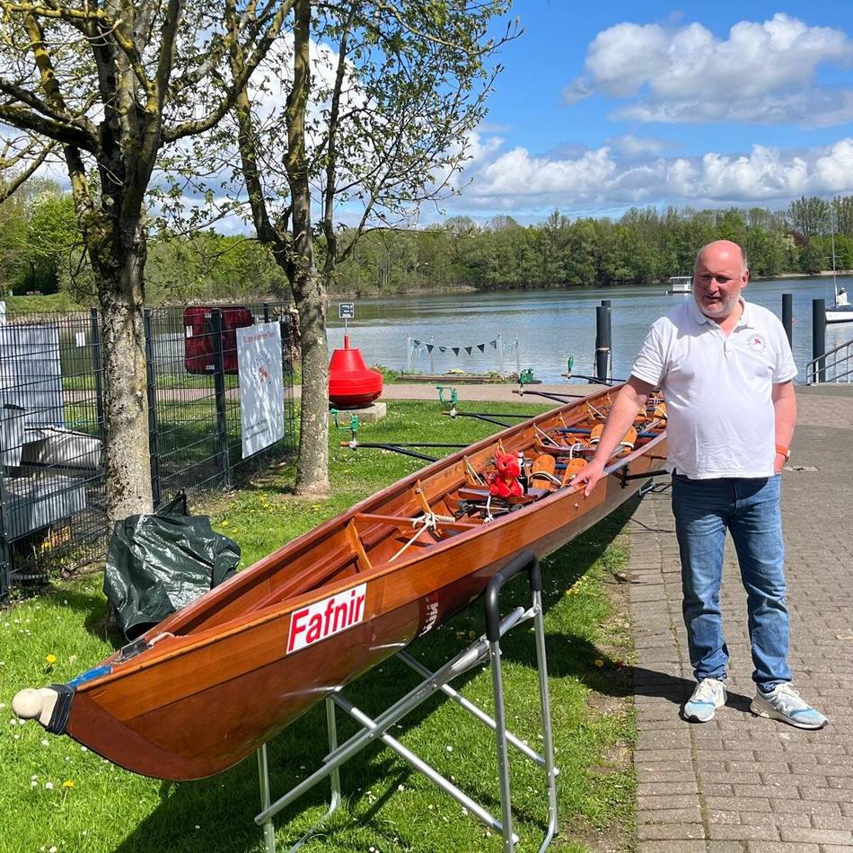 Nach Drachen benannt: Ruderverein Xanten startet mit Bootstaufe in die Saison