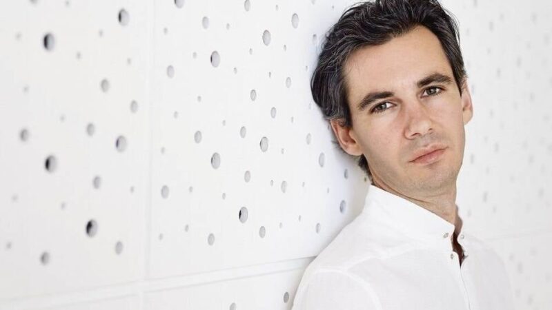 So wird der Sommer im Krefeld Pavillon: Im Pavillon bricht die Hölle los