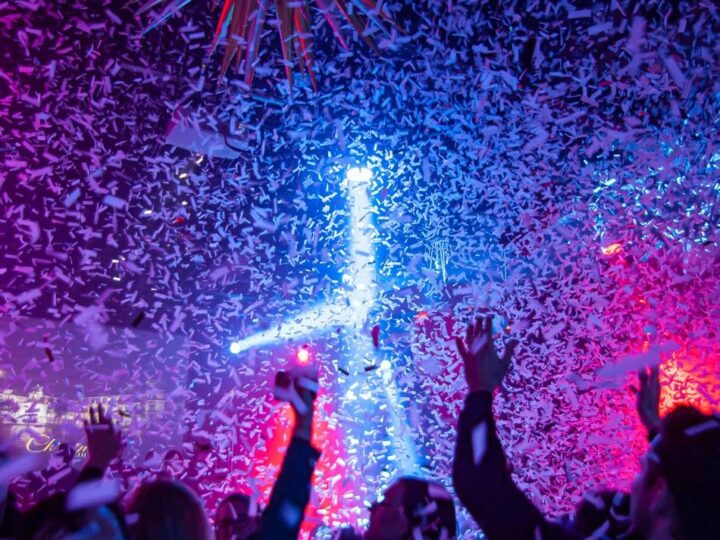 Tanz in den Mai 2026: Diese Partys locken zum Tanz in den Mai in Düsseldorf