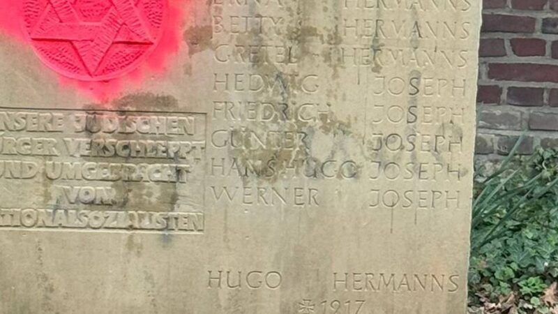 Am Freitag in Mönchengladbach: Mahnwache nach Hakenkreuz-Schmiererei