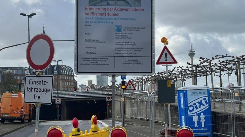 Ferienende in Düsseldorf: Mehr Staus rund um den gesperrten Rheinufertunnel