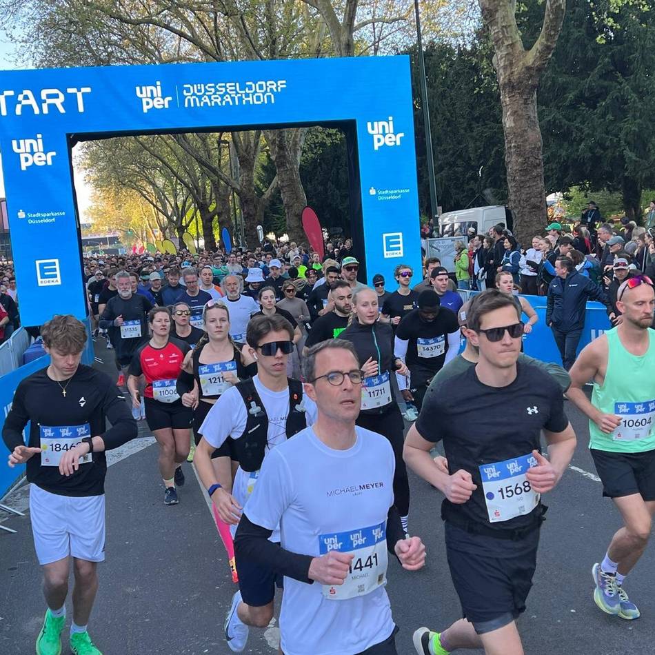 Sportevent in Düsseldorf 2026: Wir zeigen die Videos der Marathon-Läufer im Ziel