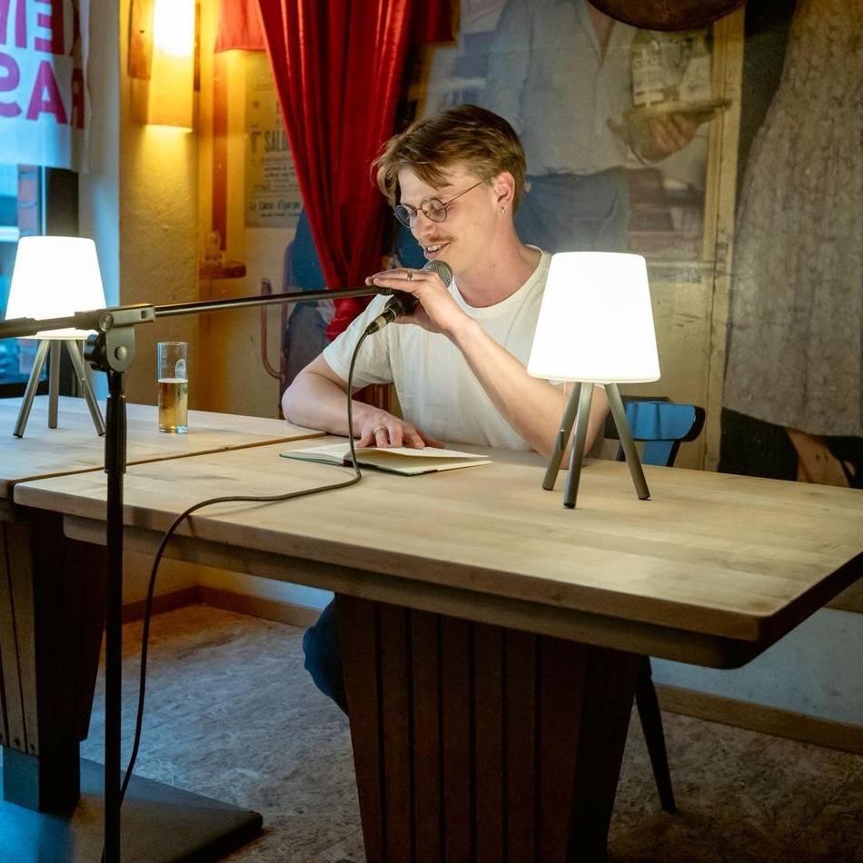 Am Samstag im Rheinberger Stadtpark: Saisonauftakt am Spanischen Vallan mit Lesung und Musik