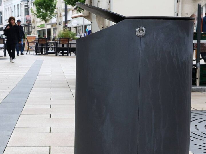 Modelle Frog und Wien: Stadt Willich setzt auf einheitliche Papierkörbe