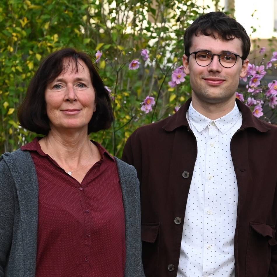 Zwei Hückeswagener gewinnen Schreibwettbewerb: Lesung in der Altstadt über „Superheld:innen“