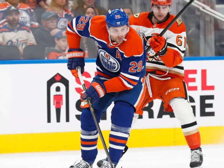 NHL-Playoffs: Draisaitl unter Druck: Oilers verlieren auch Spiel drei
