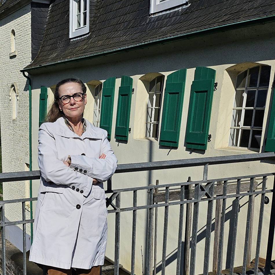 Mettmanner Autorin veröffentlicht Fantasyroman: Wie Salim in Catura ums Überleben kämpfen muss