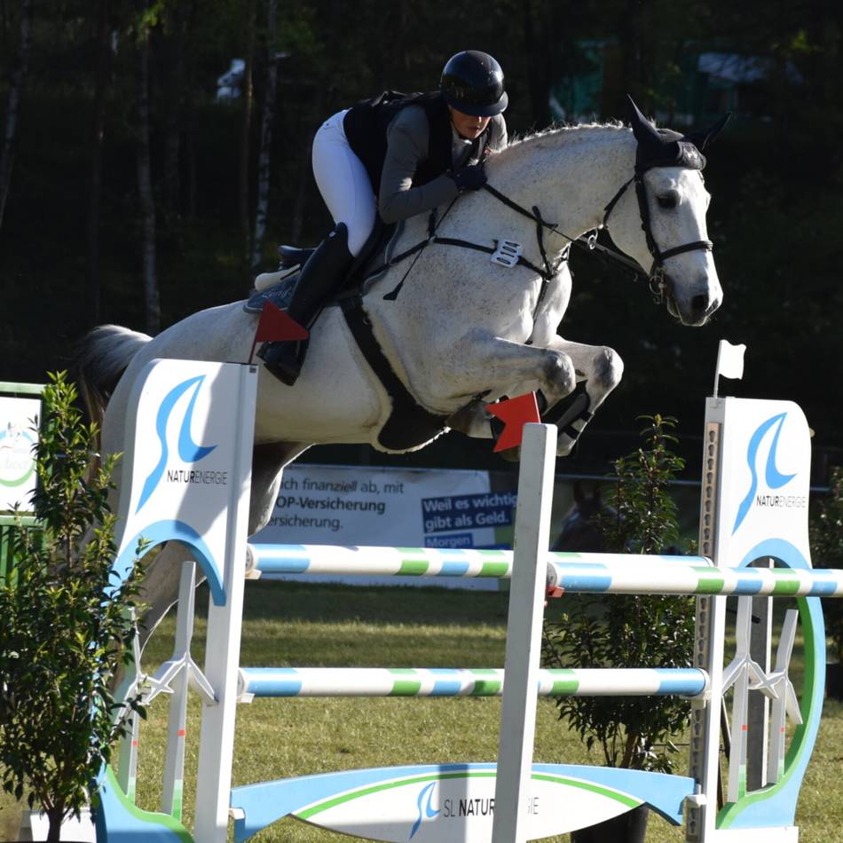 Pferdesport am Veener Bergweg: Georg Keisers setzt bei Heimturnier dickes Ausrufezeichen