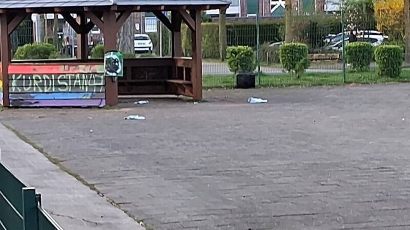 Treffpunkt für Rechtsradikale?: Nazi-Symbole auf Kinderspielplatz – jetzt ermittelt der Staatsschutz