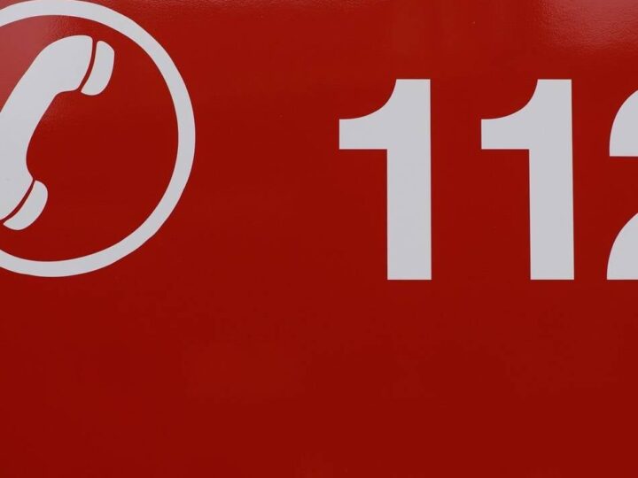 Zwischen Rheinberg und Ossenberg: Rheinberger von zwei Kleinkrafträdern erfasst und überrollt – lebensgefährlich verletzt