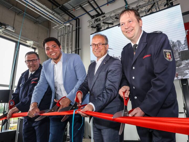 Startschuss für neue 33-Millionen-Wache in Neuss: „Der Unterschied zu unserer alten Feuerwache ist gigantisch“