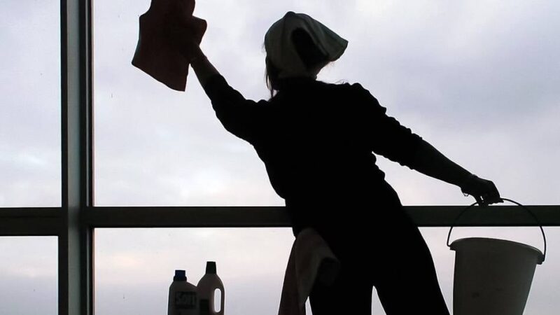 Konzern fordert Schadenersatz von Neusser Mitarbeitern: „Die meisten bekommen nicht mit, unter welchen Bedingungen gereinigt wird“