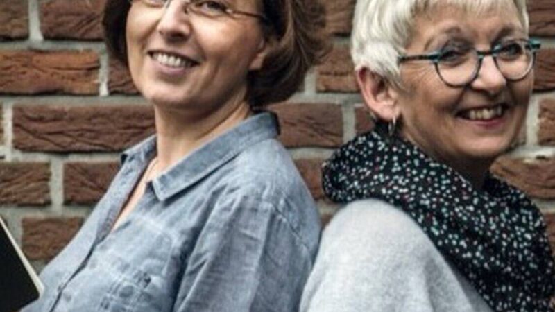 Dorf- und Spielecafé in Hinsbeck schließt: Jungbrunnen verabschiedet sich mit Lese-Saxofon-Abend