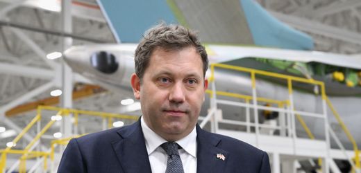 Lars Klingbeil: 12.000 Meter über dem Atlantik erfährt er von der nächsten Schlappe