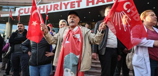Johann Wadephul besorgt wegen Absetzung von CHP-Chef in der Türkei