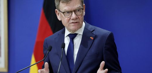 Straße von Hormus: Johann Wadephul verlangt von Iran die Öffnung