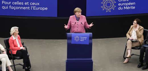 Angela Merkel in Straßburg: Altkanzlerin erhält Europäischen Verdienstorden