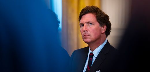 Donald Trump: Wie Tucker Carlson MAGA vom US-Präsidenten löst