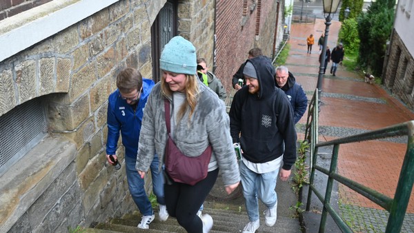 Sie hielten trotz Regen durch: 40 Fotos der Velberter Treppenwanderung