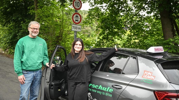 17 Prozent Steigung, 10 km/h vor Velberter Schule: „Da leidet das Auto“