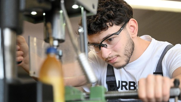 Kein Plan vom Leben? Wie eine Velberterin Teenager fit für den Alltag macht