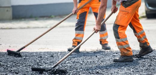 Burgsalach: Bauarbeiter drückt Kollegen in heißen Asphalt