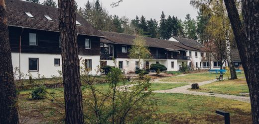 Pflege: Heftige Vorwürfe gegen Heimbetreiber – 15 Minuten gepflegt, 65 Minuten berechnet