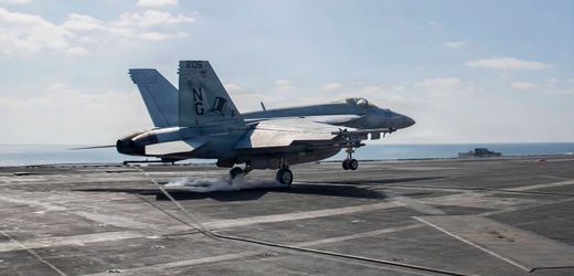 Iran-Krieg: US-Flugzeuge feuern auf Tanker unter iranischer Flagge