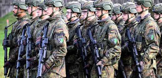 Wehrdienst: Wer den Bundeswehr-Fragebogen nicht ausfüllt, muss 250 Euro Bußgeld zahlen