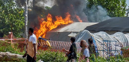 Ebola im Kongo: Wütende Angehörige brennen Behandlungszelte nieder