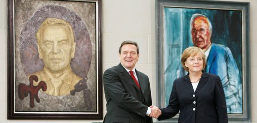 Kanzler-Galerie: Angela Merkel und Olaf Scholz zögern mit ihren Porträts