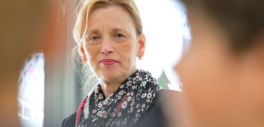 Elterngeld: Familienministerin Karin Prien wirbt für Anhebung von Elterngeldsätzen