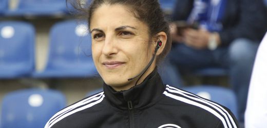 Riem Hussein: Rekordschiedsrichterin hört nach 156 Spielen auf
