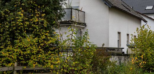 Misshandlungsfall Attendorn: Familie sperrte Kind jahrelang ein – Mutter zu Freiheitsstrafe verurteilt
