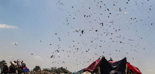 Neue Studie: Mikroplastik in der Luft erwärmt die Atmosphäre