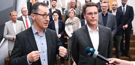 Baden-Württemberg: Grüne und CDU besiegeln Koalitionsvertrag