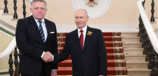 Russland: Robert Fico trifft Wladimir Putin im Kreml zum Weltkriegsgedenken