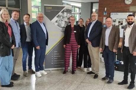 Berufsmesse in Leverkusen: Sozialberufe im Fokus der Schüler