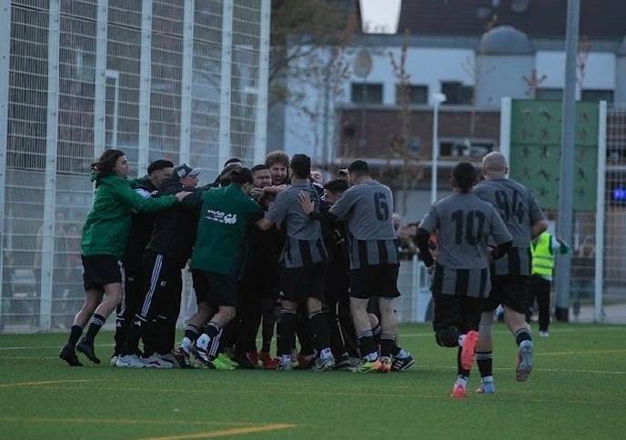 Beim B-Liga-Spitzenreiter hat’s gekracht : MSV-Aufstiegstrainer Tahsin Engin schmeißt hin