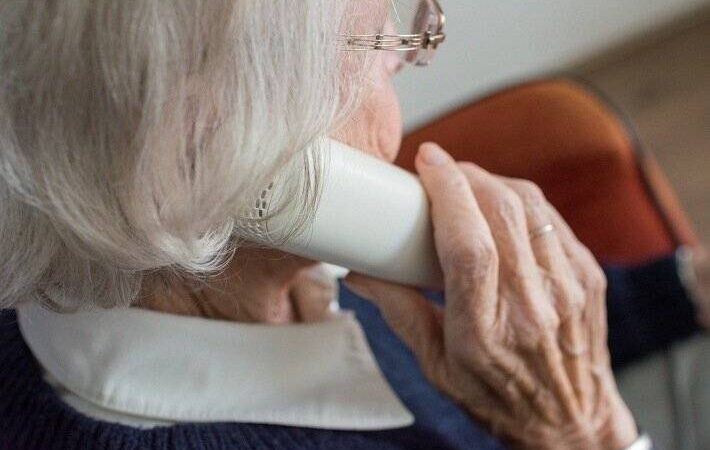 Trickbetrug in Neuss: Perfide Telefon-Masche trifft zwei Senioren in Neuss