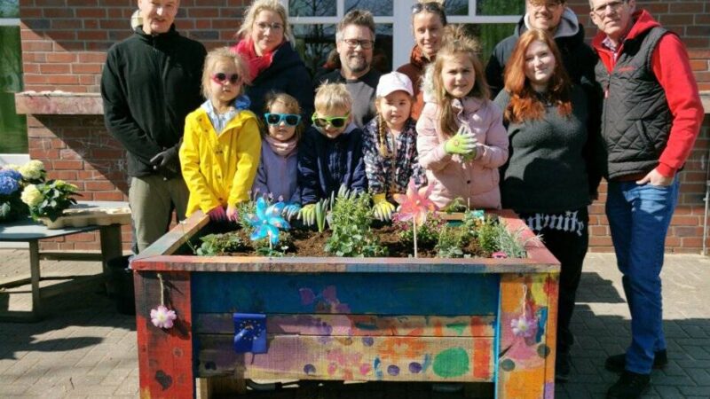 Kindergarten in Kevelaer: Kinder gestalten Hochbeet im „Spatzenest“
