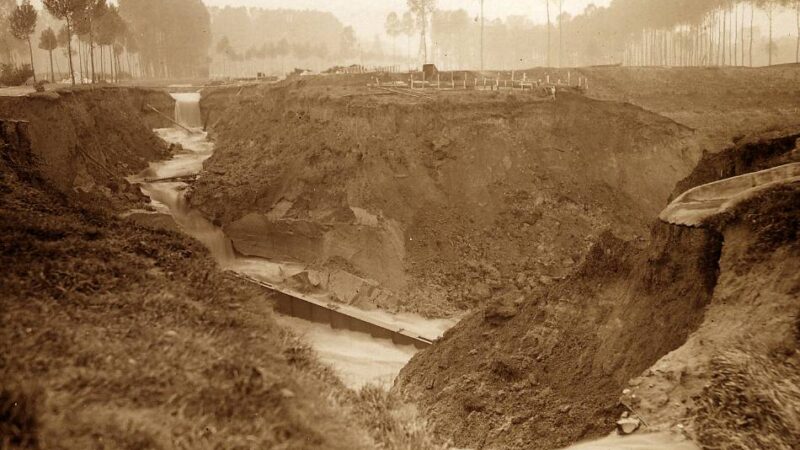 Erft-Hochwasser bei Frimmersdorf: Als der Tagebau vor 100 Jahren ungewollt zum See wurde