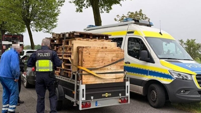 Kontrollen in Kalkar: Polizei zieht jeden dritten Lastwagen aus dem Verkehr
