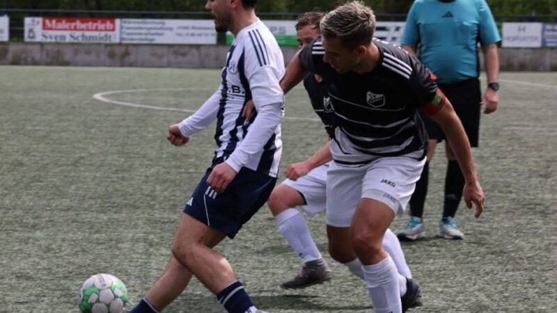 B-Liga-Spitzenspiel beim TuS Borth: SV Budberg träumt vom historischen Dreifach-Aufstieg
