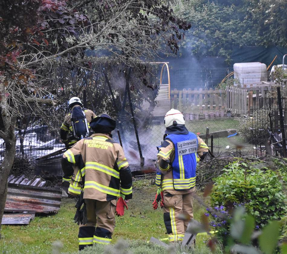 Einsatz in Kempen: Gartenhütte im Schrebergarten ausgebrannt