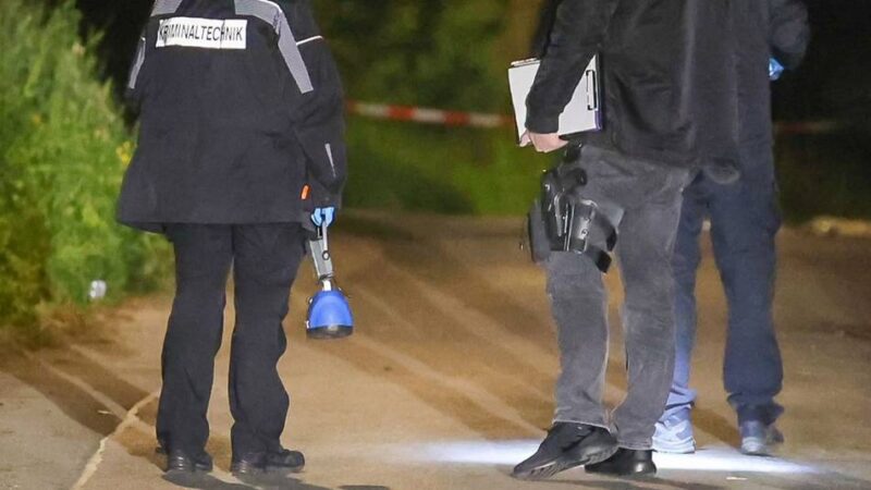 Täter flüchtig: Schwerverletzter nach Streit in Remscheid – Fahndung mit Hubschrauber