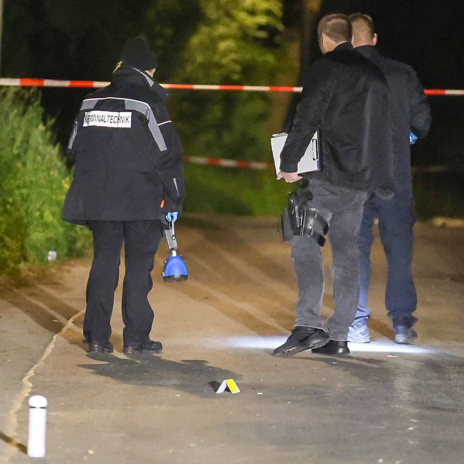 Täter flüchtig: Schwerverletzter nach Streit in Remscheid – Fahndung mit Hubschrauber