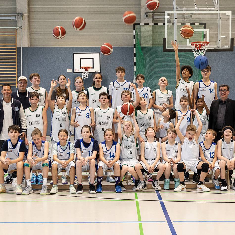 Basketball in Rheinberg: Basketballer des TuS Rheinberg zu Teams des Jahres gekürt