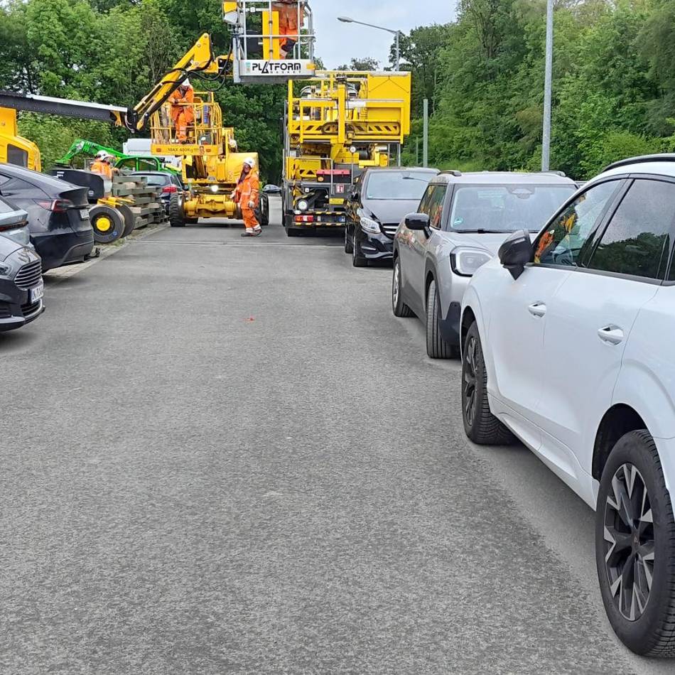 Baustellen in Mettmann: Wildes Parken, unerlaubtes Überqueren der Gleise – Regiobahn spricht Warnung aus