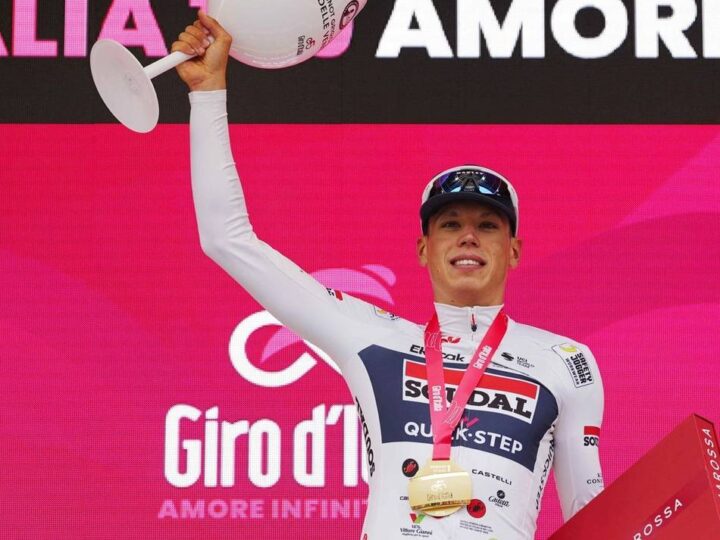 Ackermann fährt auf Rang sieben ein: Massensturz kurz vor dem Ziel – Magnier gewinnt chaotischen Giro-Auftakt